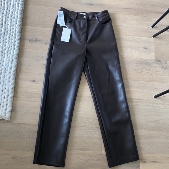 Aritzia Melina High-waisted, Vegan Leather pants in Rich Mocha Brown, Size 2 - Picture 9 of 10